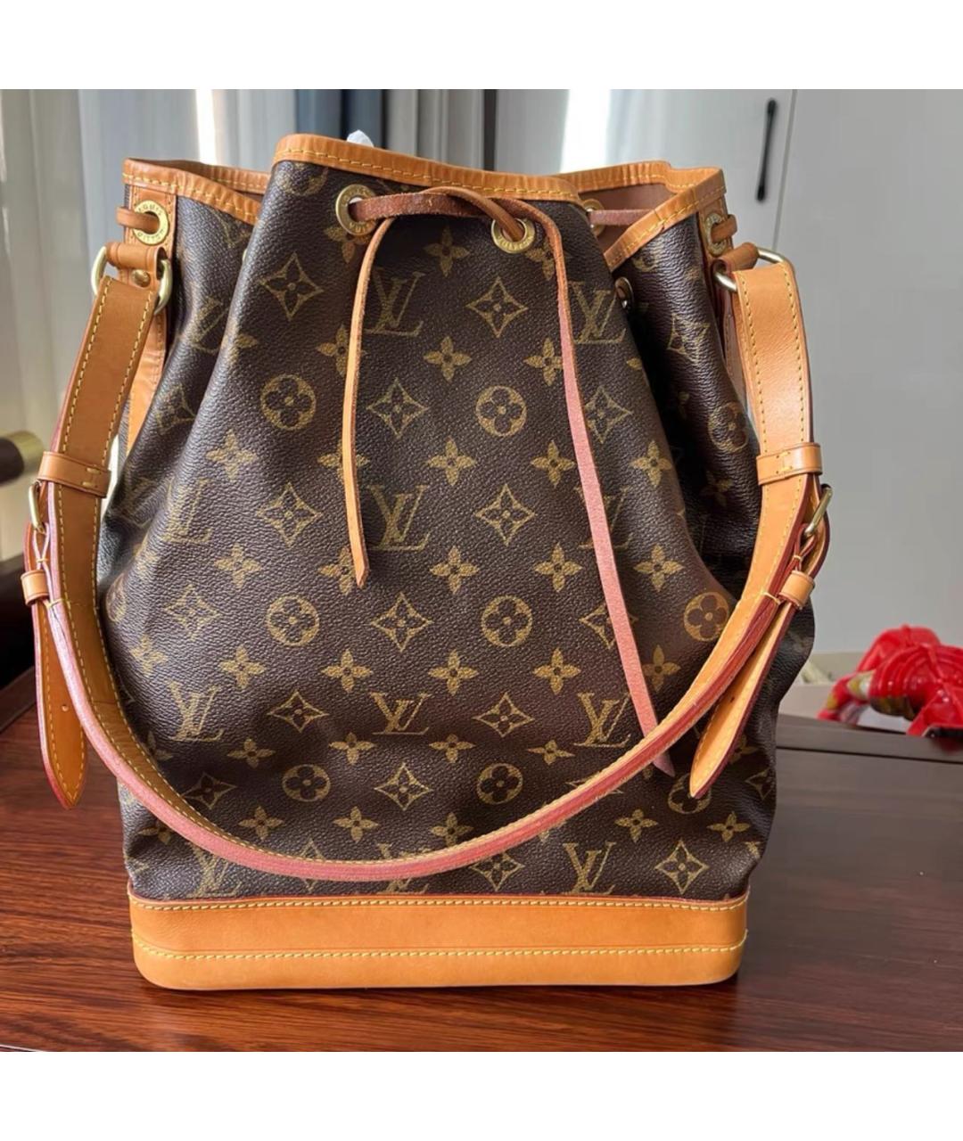 LOUIS VUITTON Коричневая кожаная сумка через плечо, фото 9