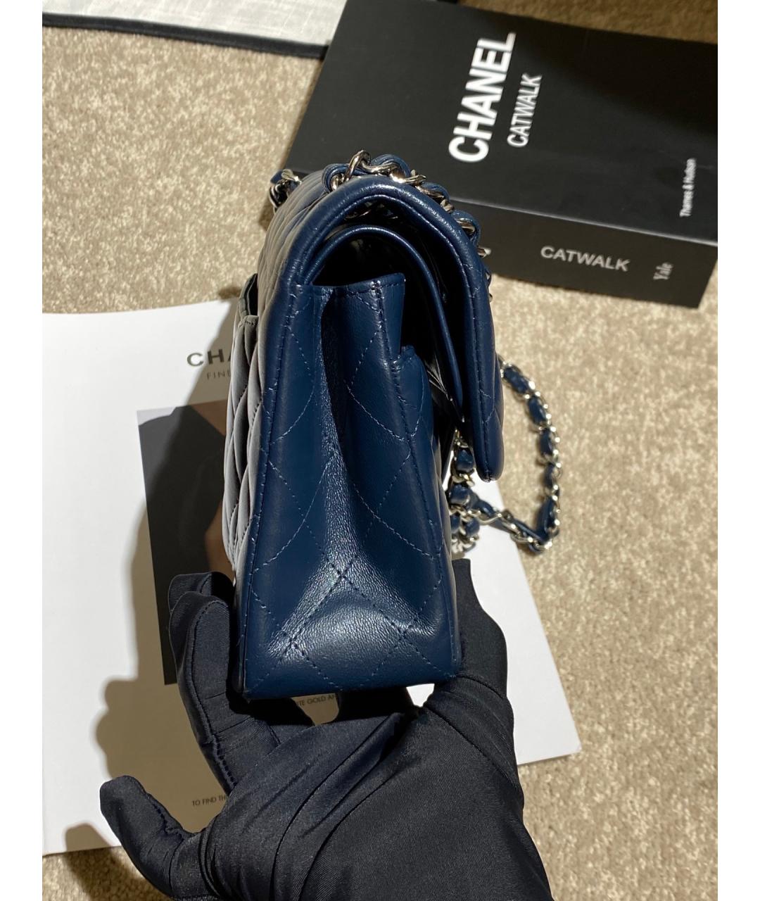 CHANEL Голубая кожаная сумка через плечо, фото 3