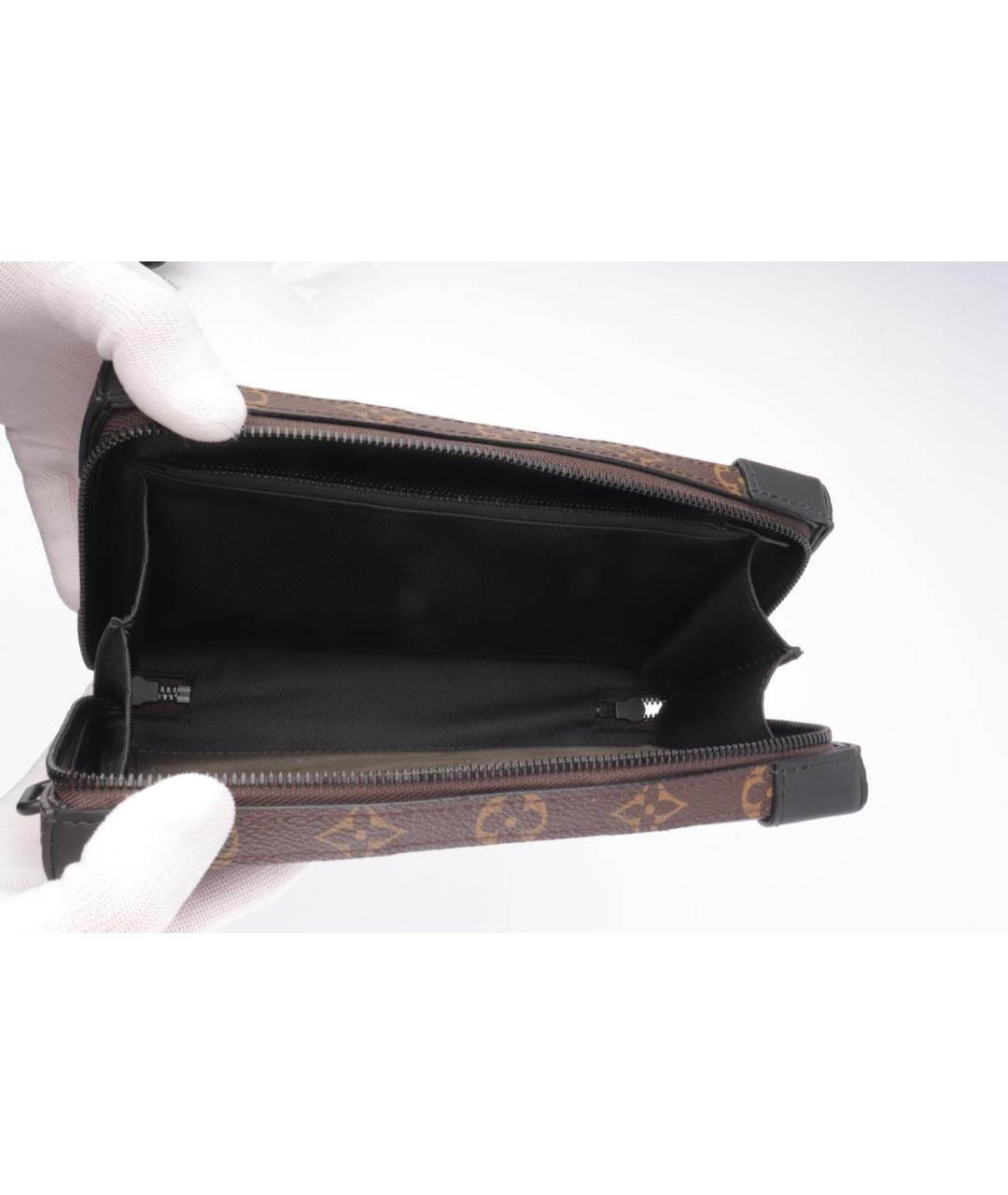 LOUIS VUITTON Коричневая кожаная барсетка, фото 5