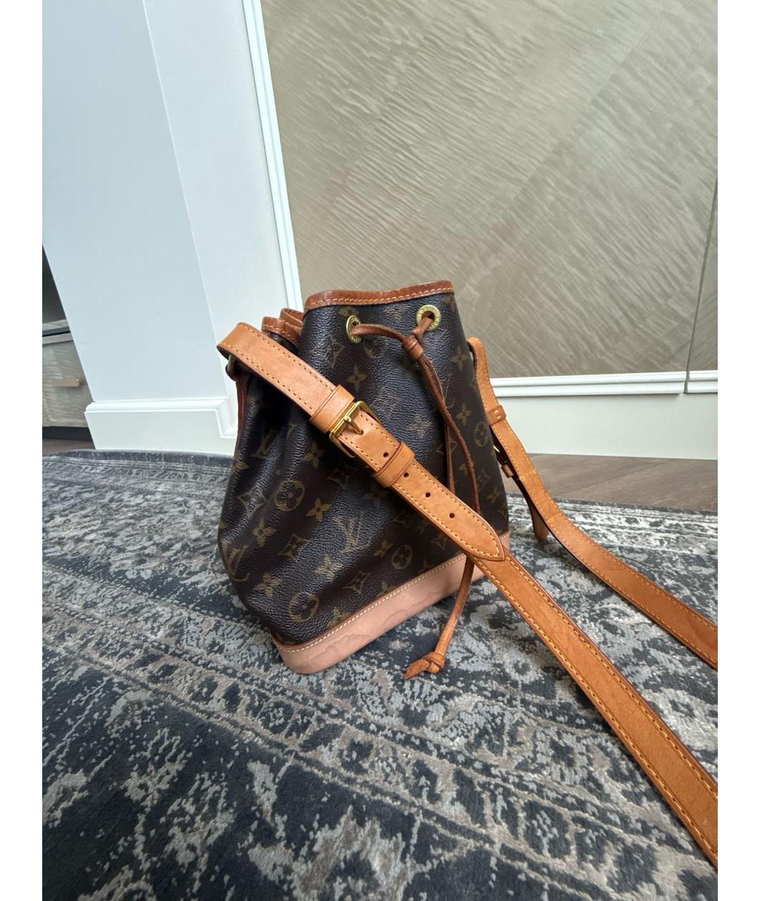 LOUIS VUITTON Коричневая кожаная сумка через плечо, фото 2