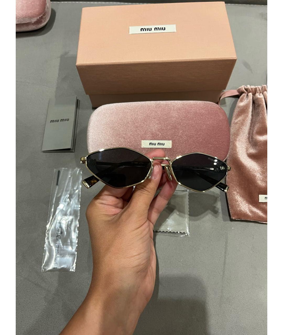 MIU MIU Черные металлические солнцезащитные очки, фото 3