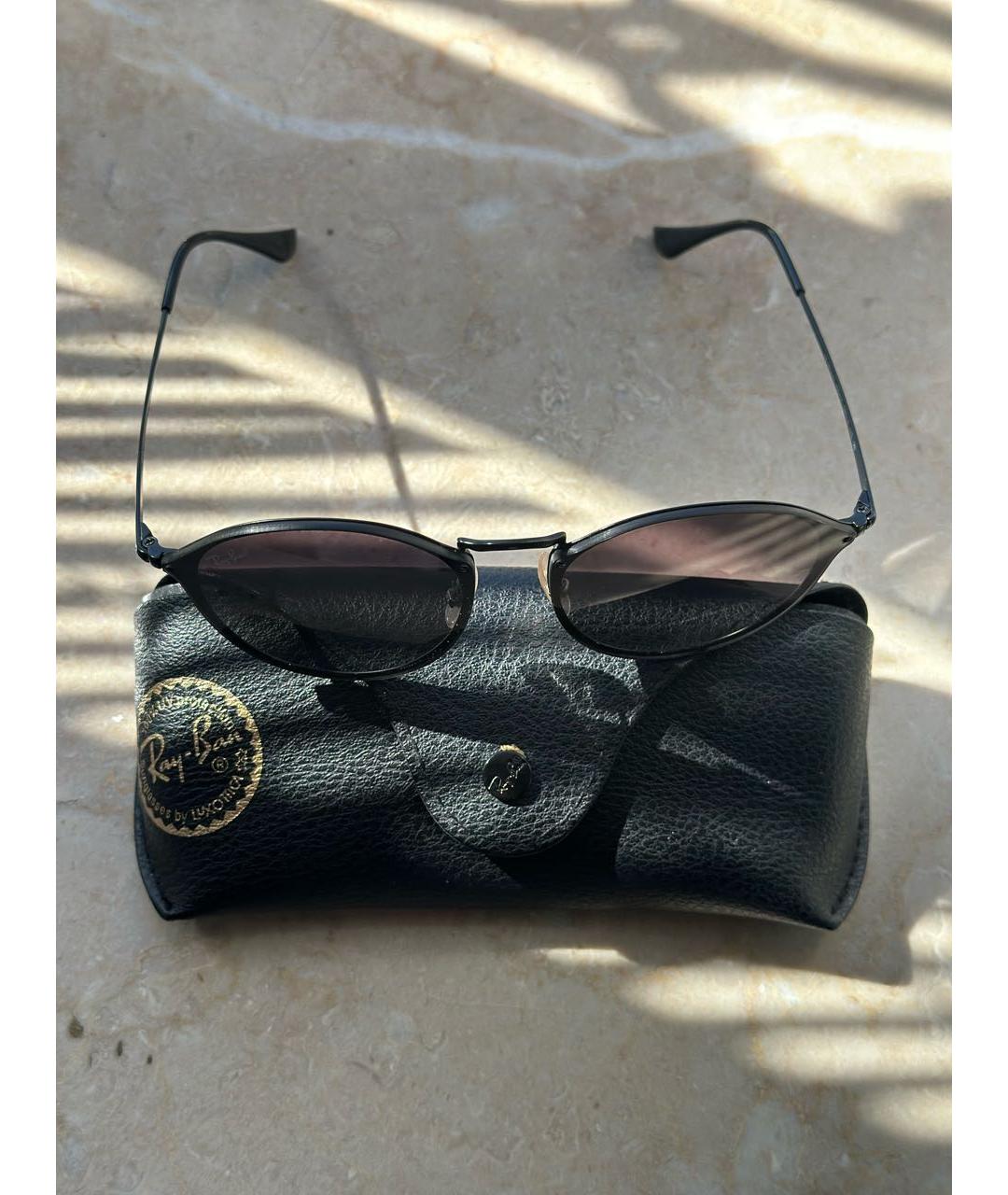 RAY BAN Черные пластиковые солнцезащитные очки, фото 2