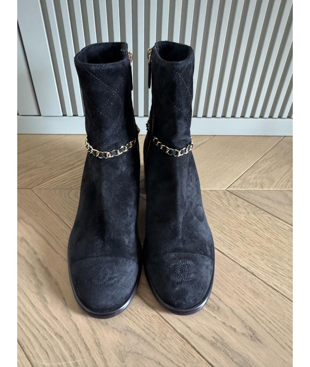 CHANEL Черные нубуковые ботильоны, фото 2