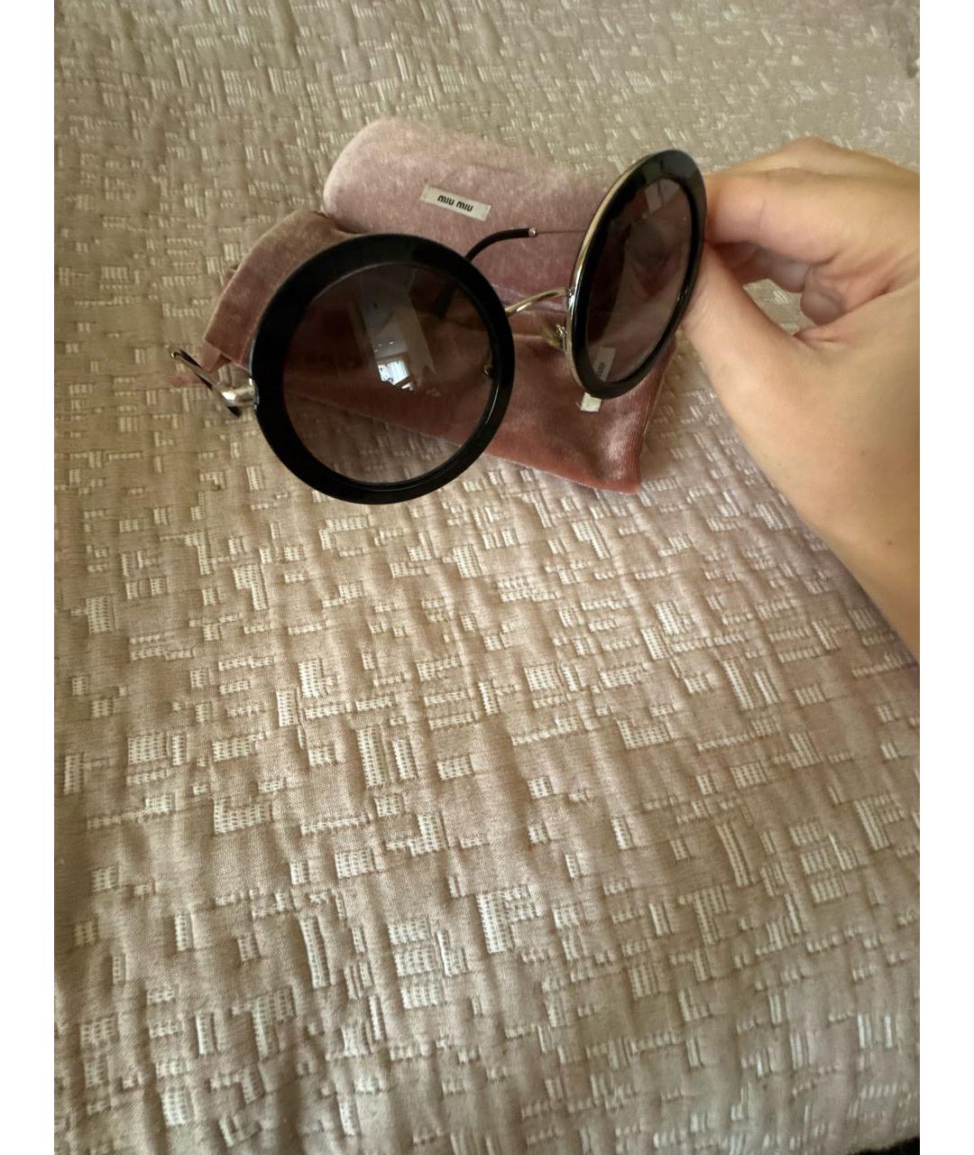 MIU MIU Черные пластиковые солнцезащитные очки, фото 2