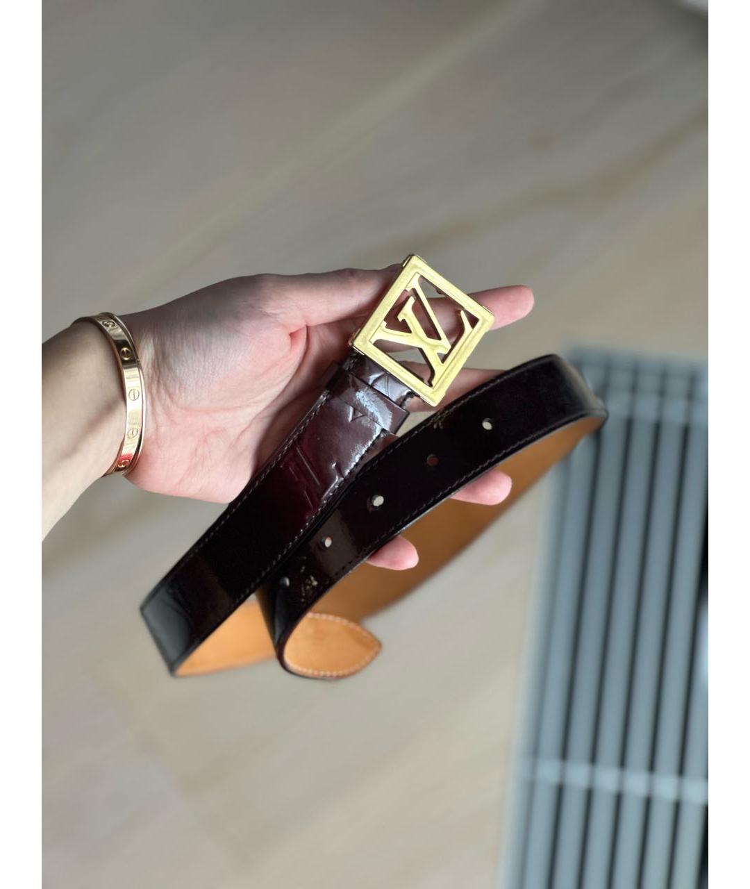 LOUIS VUITTON Бордовый ремень из лакированной кожи, фото 5