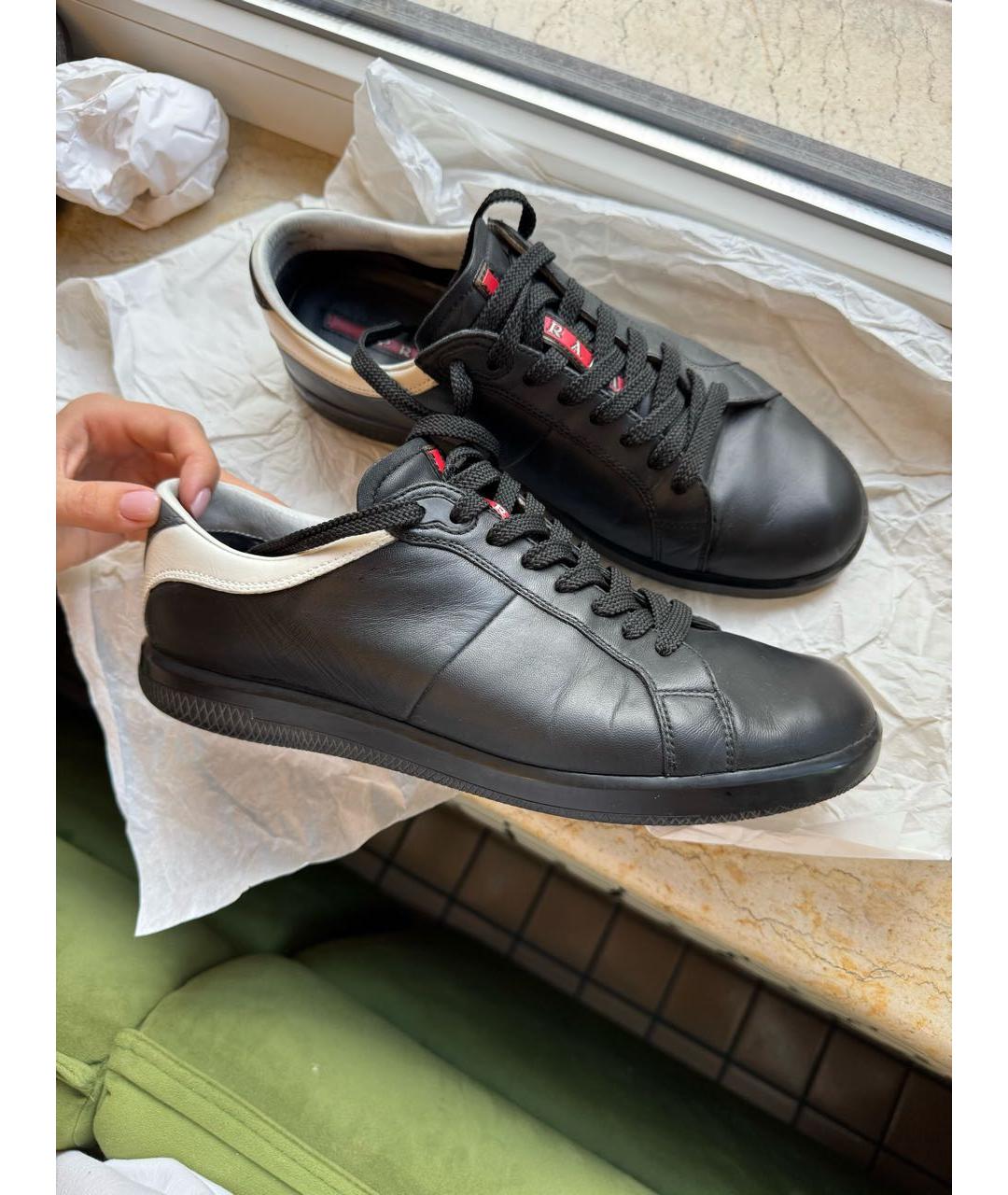 PRADA Черные кожаные низкие кроссовки / кеды, фото 3