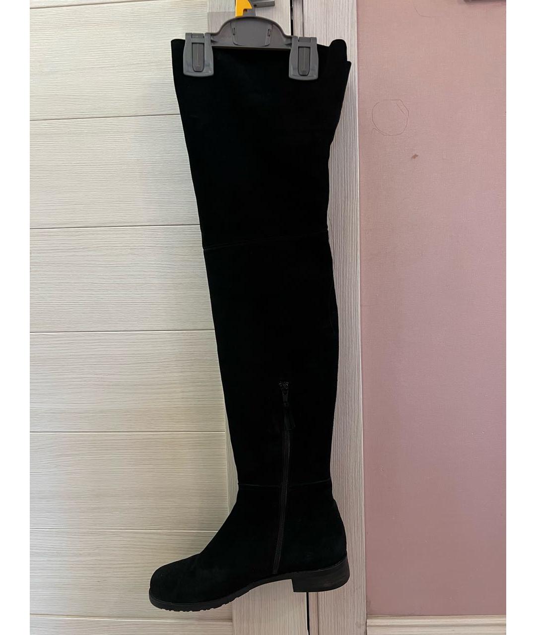 STUART WEITZMAN Черные замшевые ботфорты, фото 2