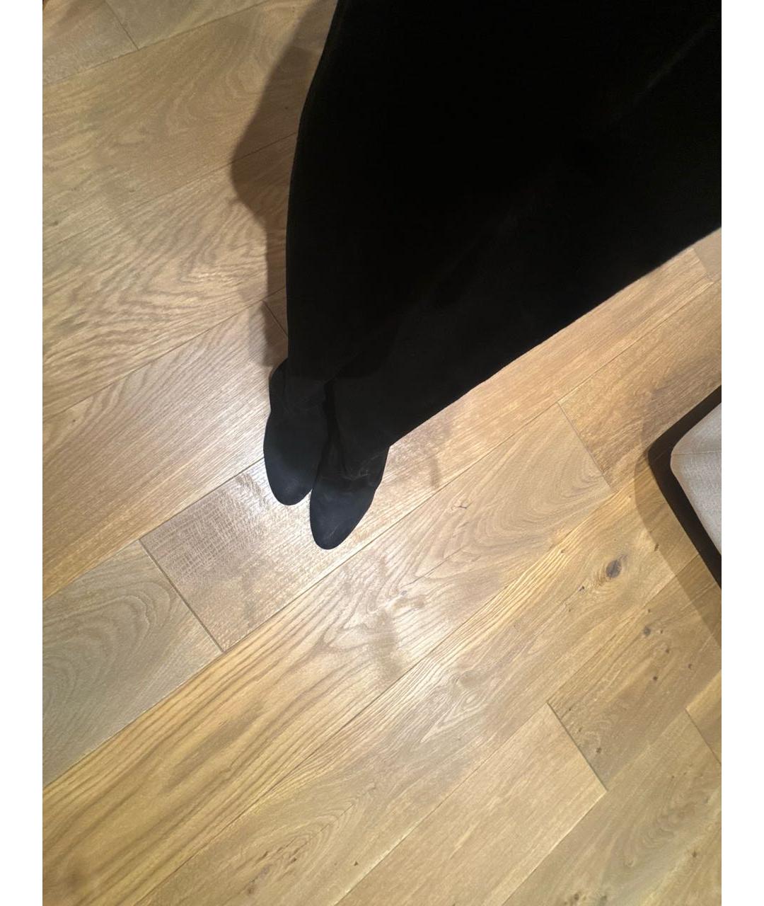 STUART WEITZMAN Черные замшевые ботфорты, фото 3