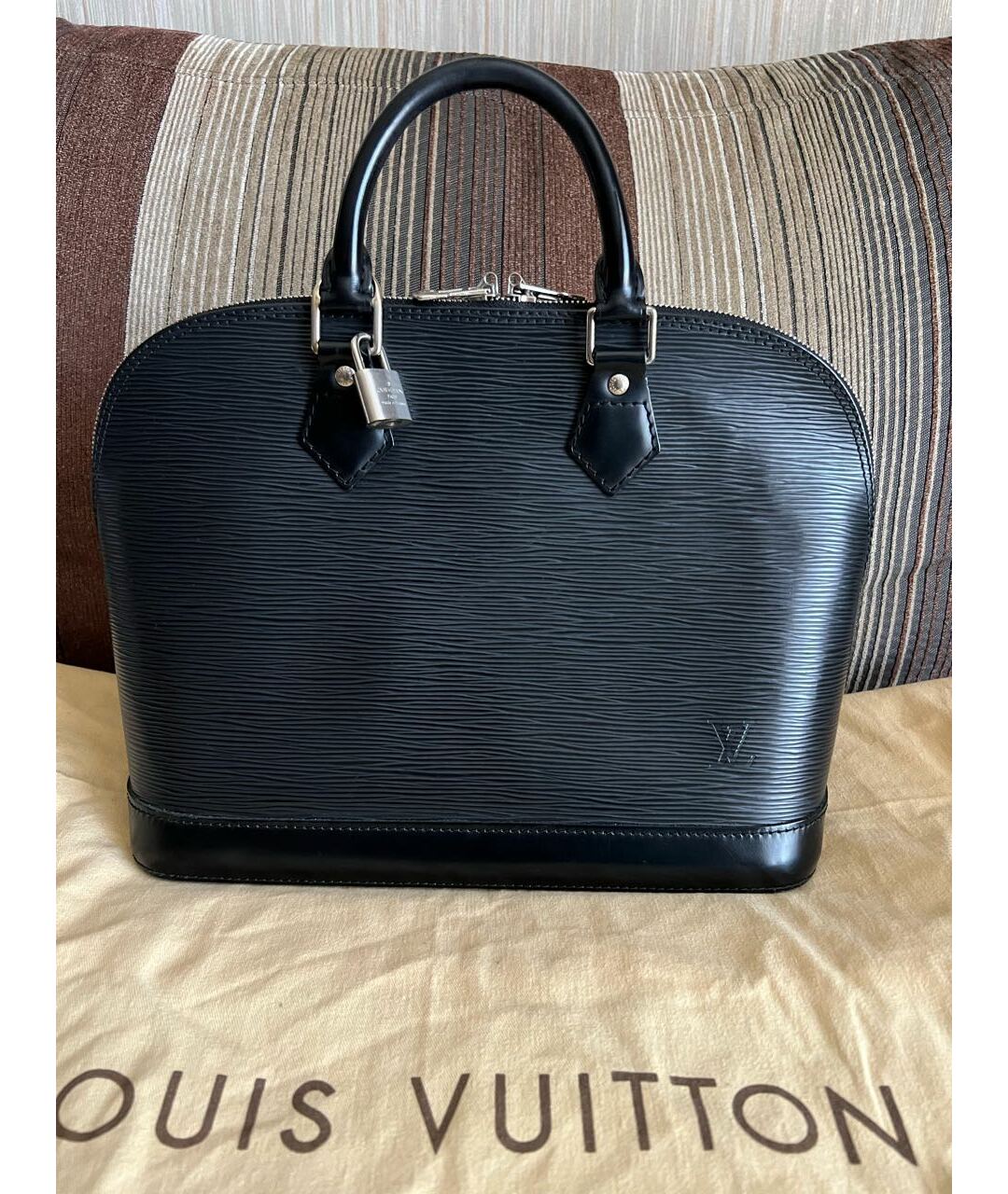 LOUIS VUITTON PRE-OWNED Черная кожаная сумка тоут, фото 9