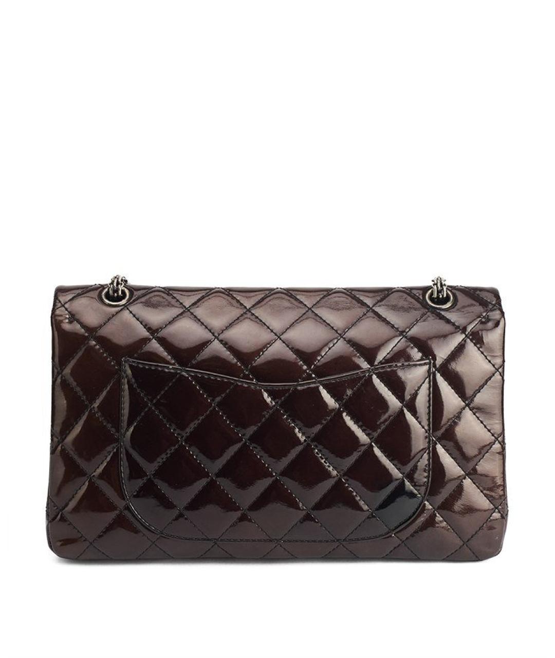 CHANEL Коричневая сумка через плечо из лакированной кожи, фото 3