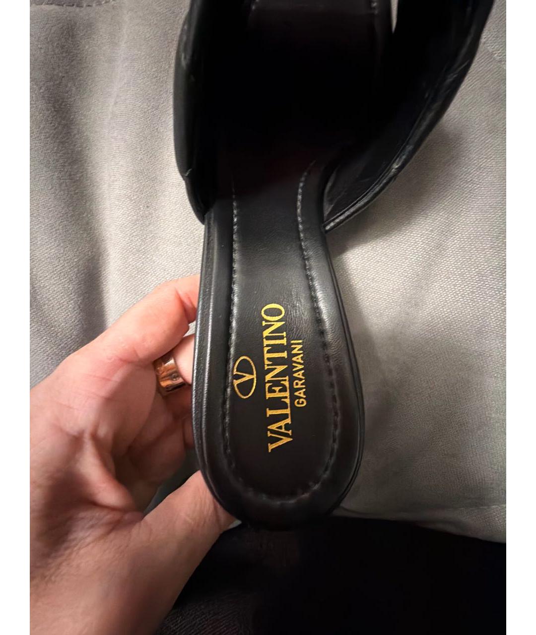 VALENTINO Черные кожаные мюли, фото 6