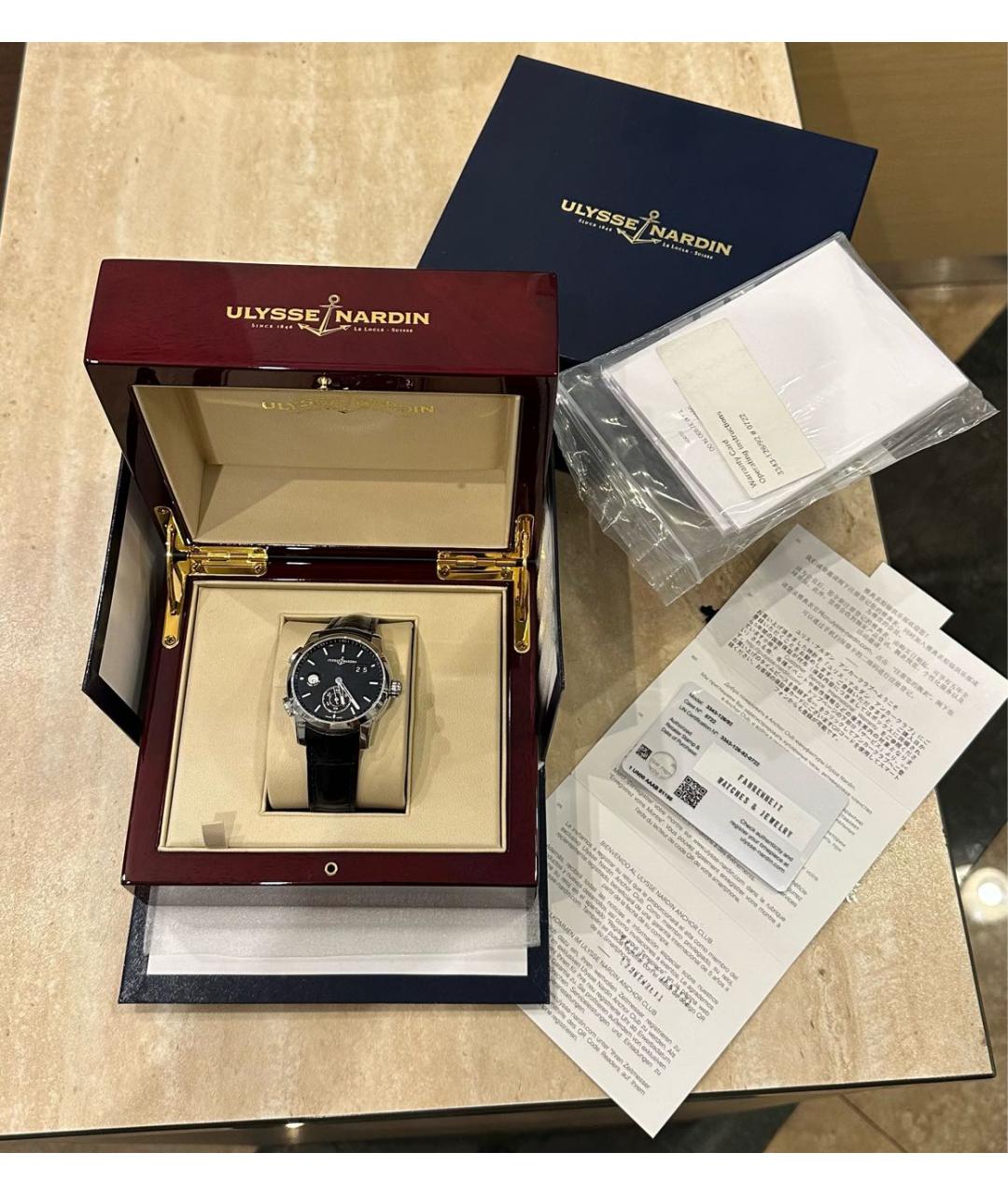 Ulysse Nardin Черные стеклянные часы, фото 6
