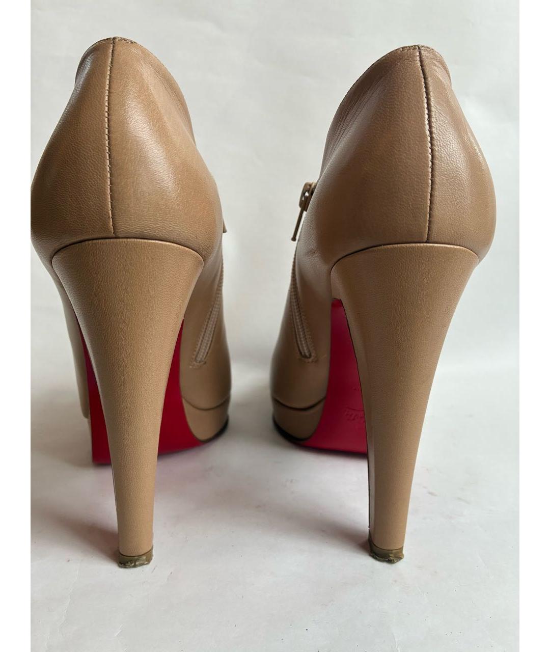 CHRISTIAN LOUBOUTIN Бежевые кожаные туфли, фото 4
