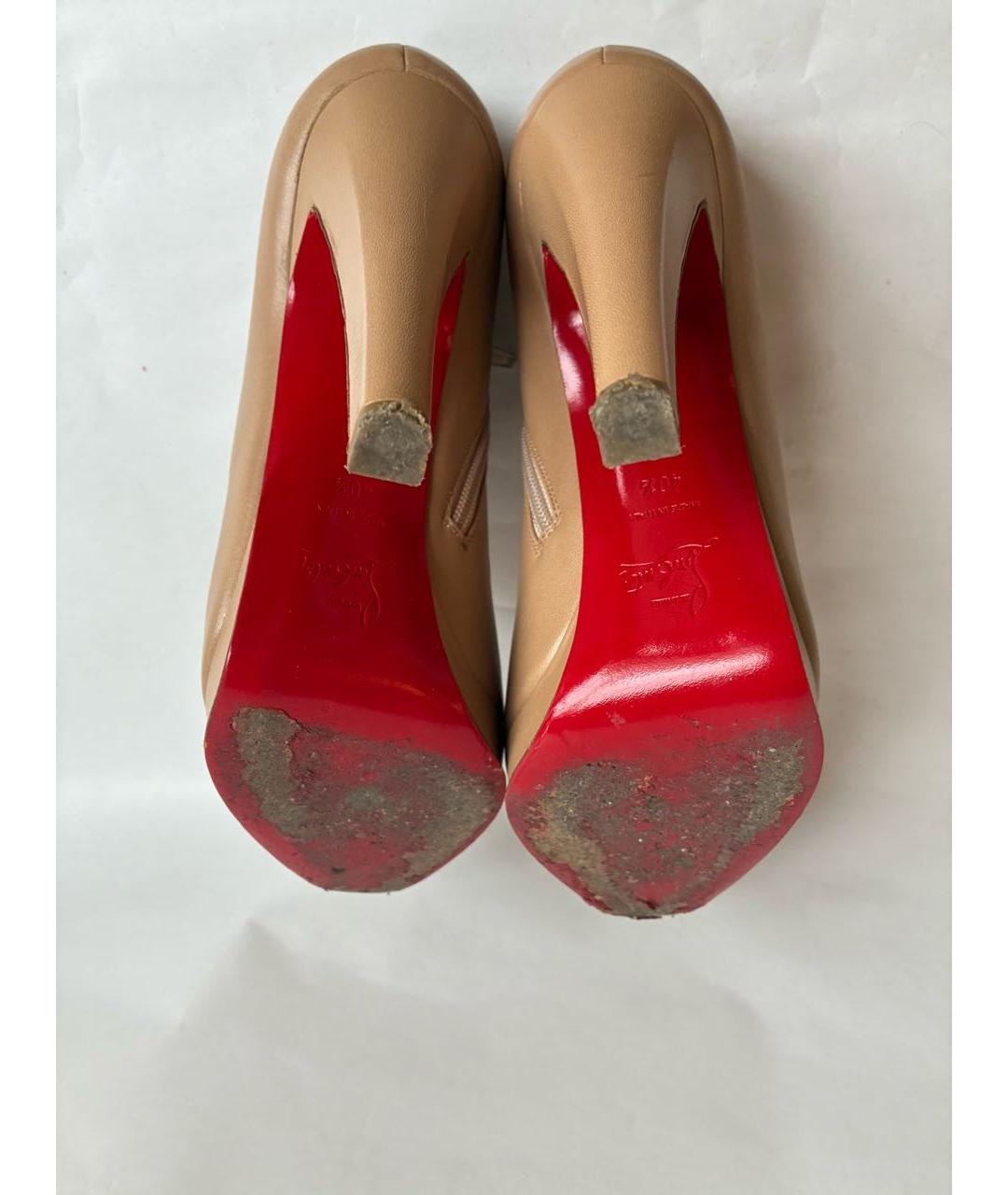 CHRISTIAN LOUBOUTIN Бежевые кожаные туфли, фото 5