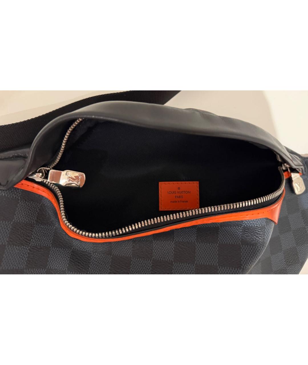 LOUIS VUITTON Темно-синяя кожаная поясная сумка, фото 8