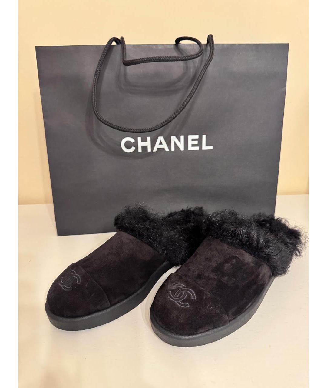 CHANEL Черные замшевые мюли, фото 2