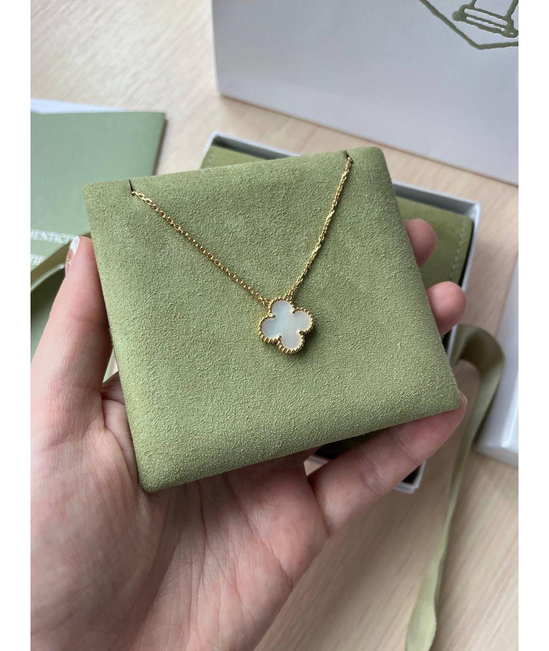 VAN CLEEF & ARPELS Белая подвеска из желтого золота, фото 4