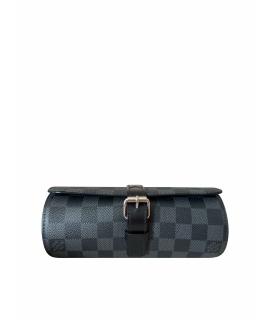 LOUIS VUITTON Кошелек