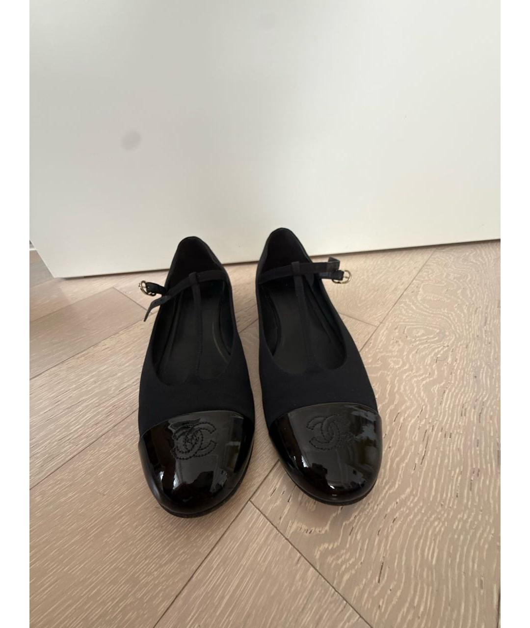 CHANEL Черные кожаные балетки, фото 2