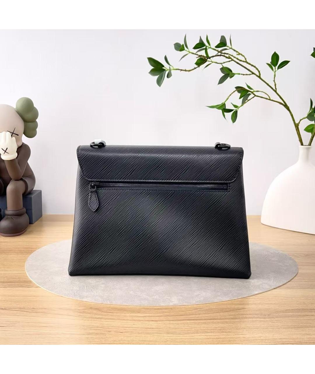LOUIS VUITTON Черная сумка через плечо из искусственной кожи, фото 3