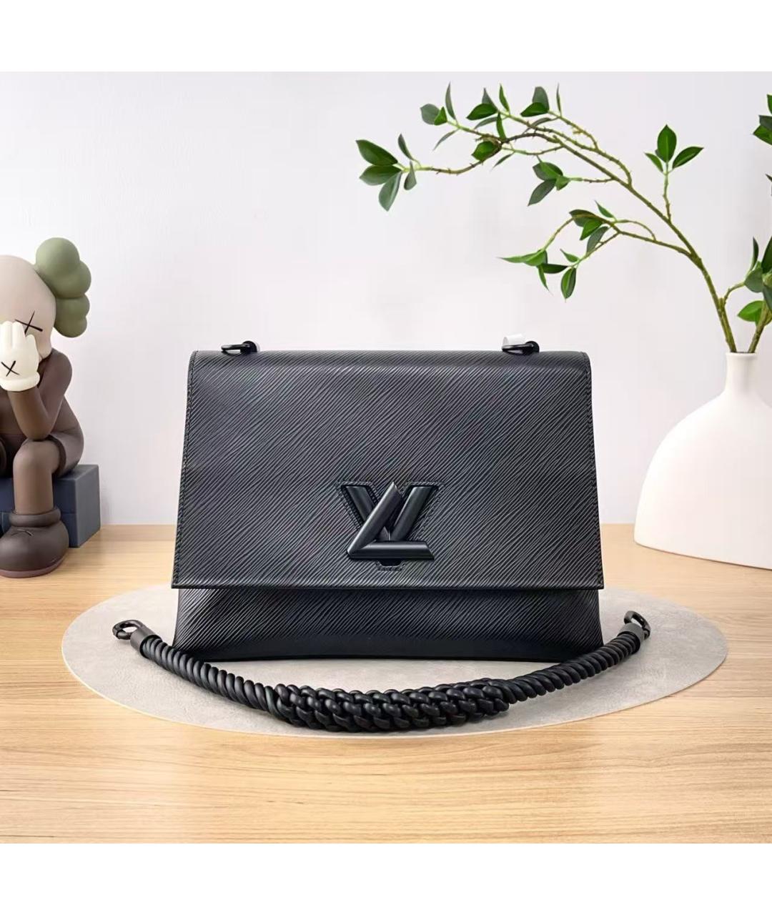 LOUIS VUITTON Черная сумка через плечо из искусственной кожи, фото 2