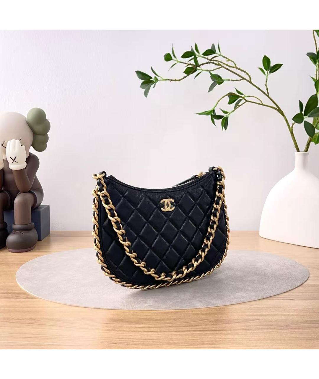 CHANEL Черная кожаная сумка через плечо, фото 4