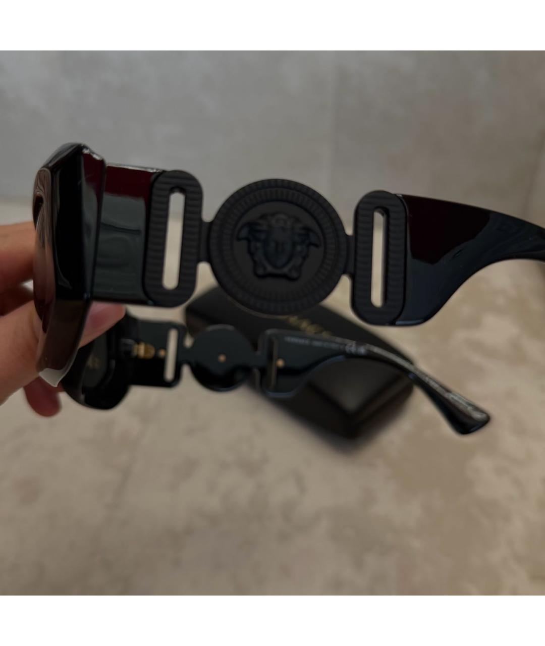 VERSACE Черные пластиковые солнцезащитные очки, фото 3