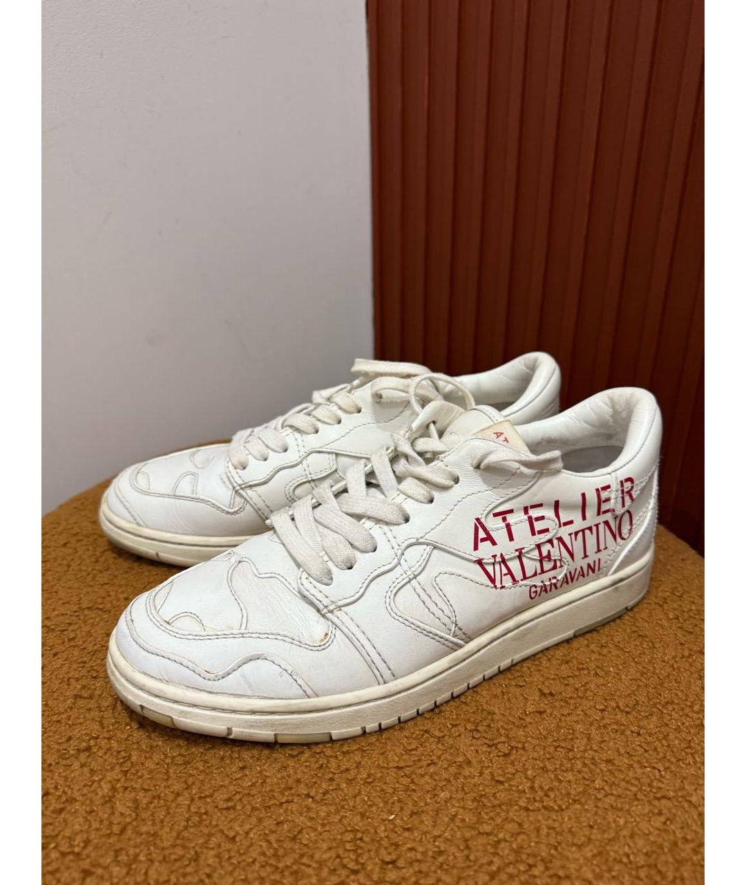 RED VALENTINO Белые кожаные кроссовки, фото 3