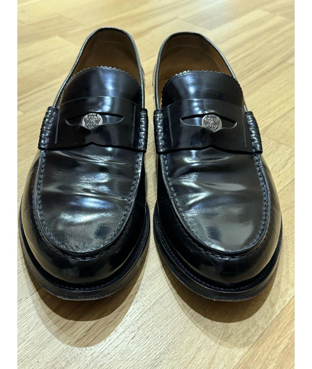 GUCCI Черные лоферы из лакированной кожи, фото 2