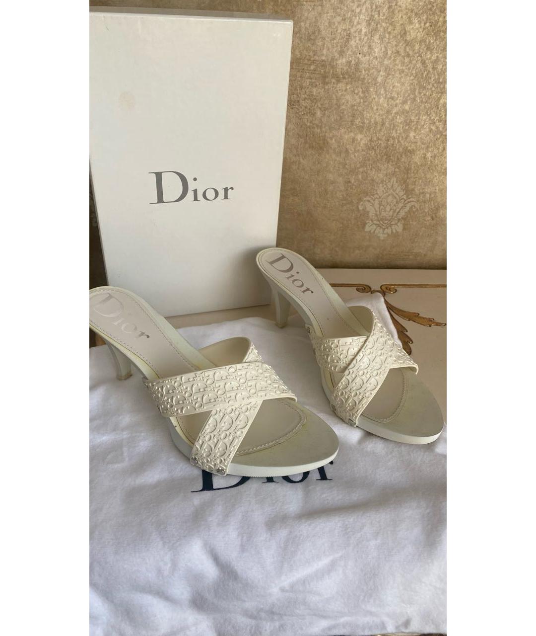 CHRISTIAN DIOR Белые резиновые босоножки, фото 2