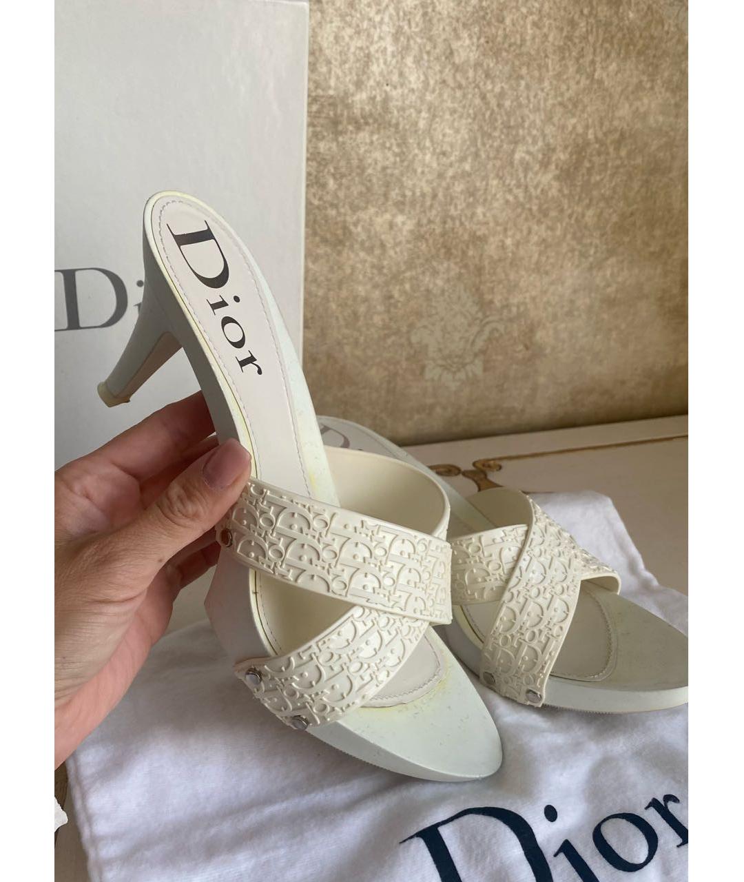 CHRISTIAN DIOR Белые резиновые босоножки, фото 4