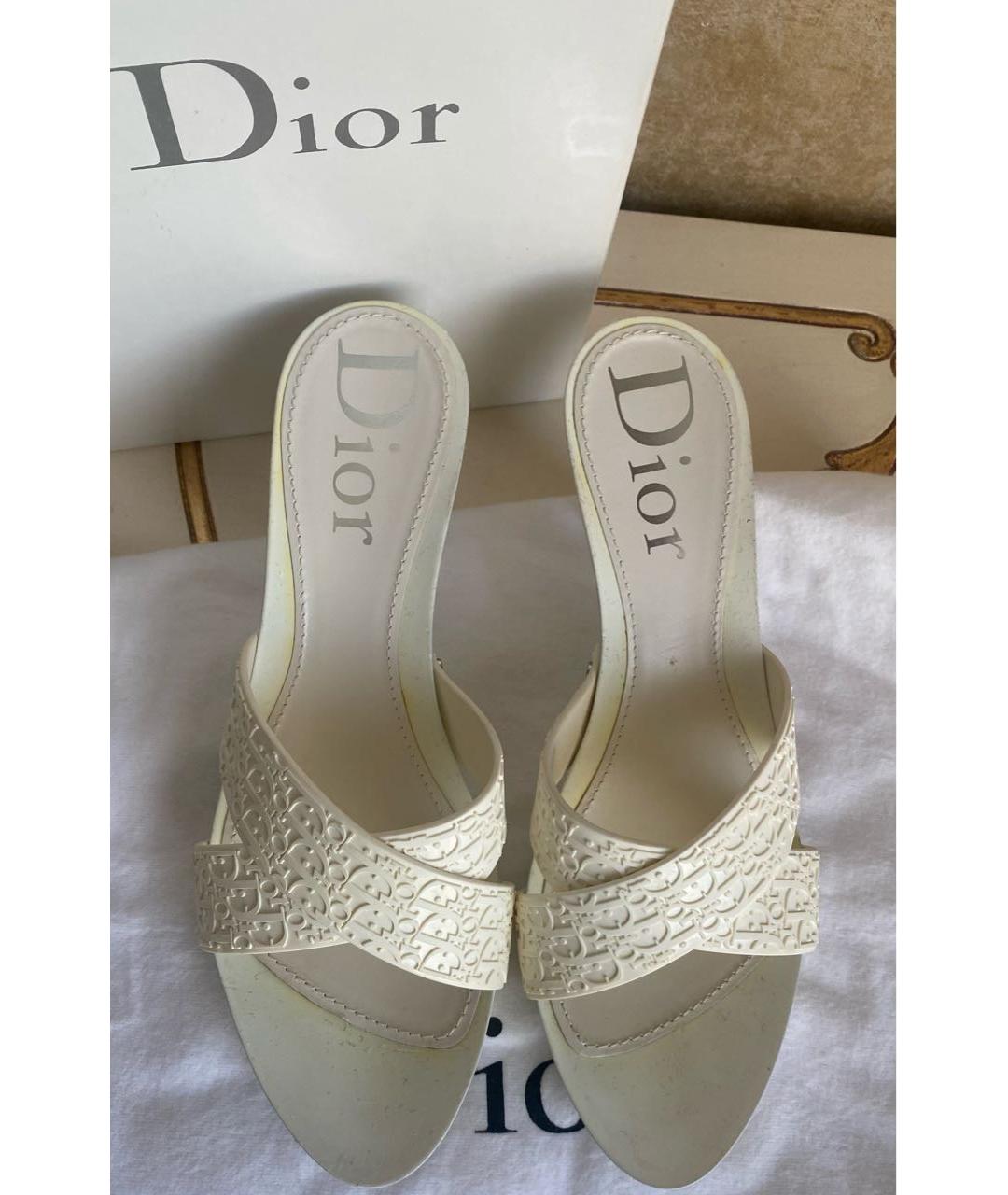 CHRISTIAN DIOR Белые резиновые босоножки, фото 3