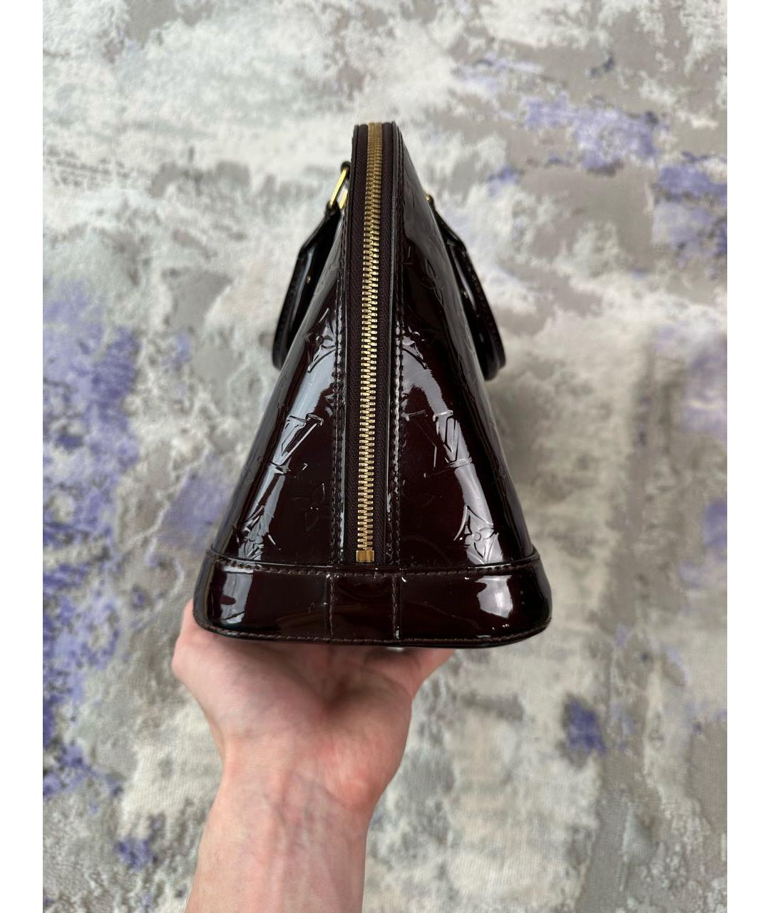 LOUIS VUITTON Бордовая сумка с короткими ручками из лакированной кожи, фото 3