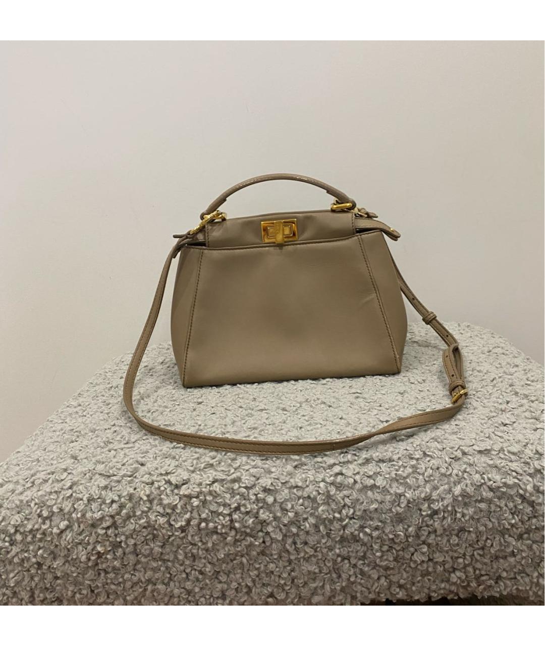 FENDI Бежевая кожаная сумка через плечо, фото 5