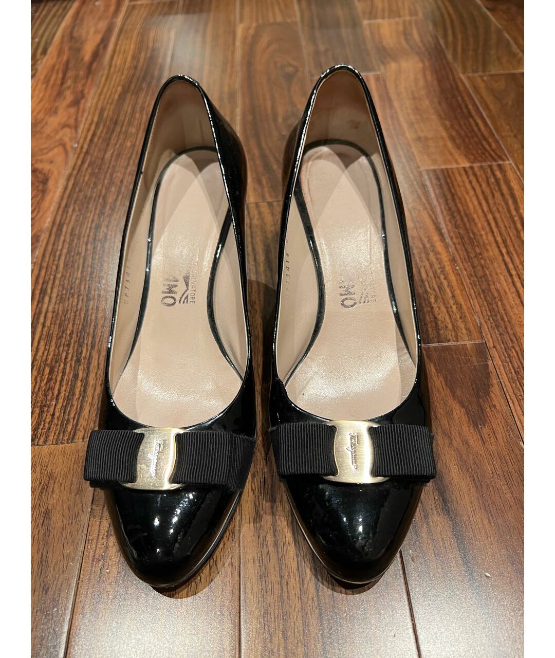 FERRAGAMO Черные туфли из лакированной кожи, фото 2