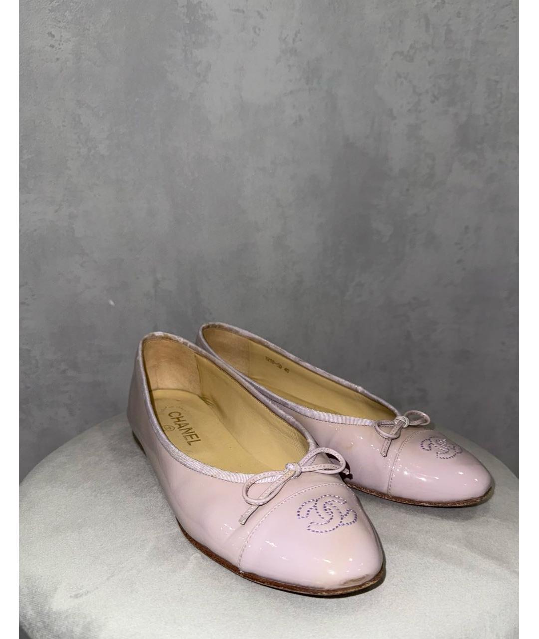 CHANEL Фиолетовые балетки из лакированной кожи, фото 3
