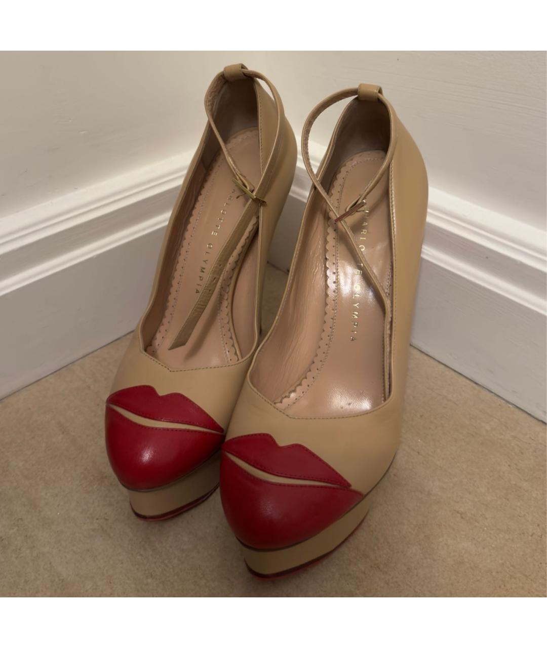 CHARLOTTE OLYMPIA Бежевые кожаные туфли, фото 2