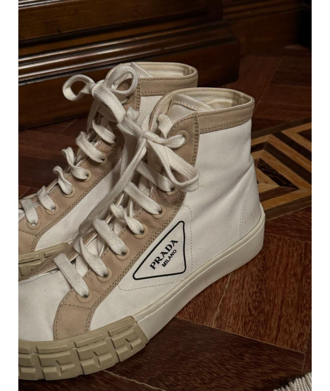 PRADA Белые текстильные кеды, фото 5