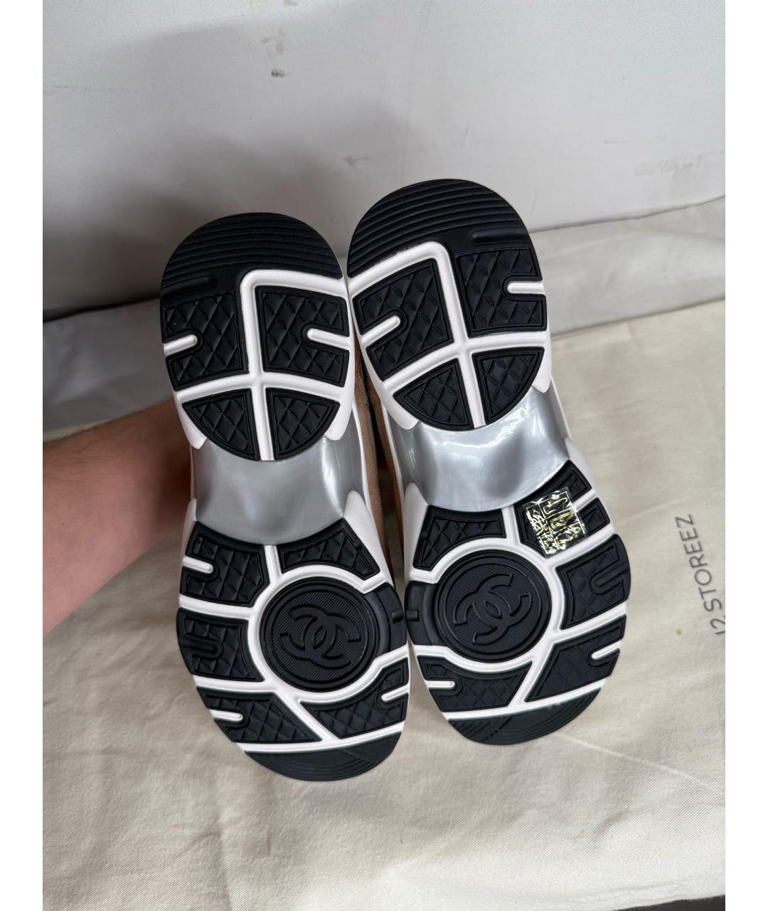 CHANEL Бежевые замшевые кроссовки, фото 5