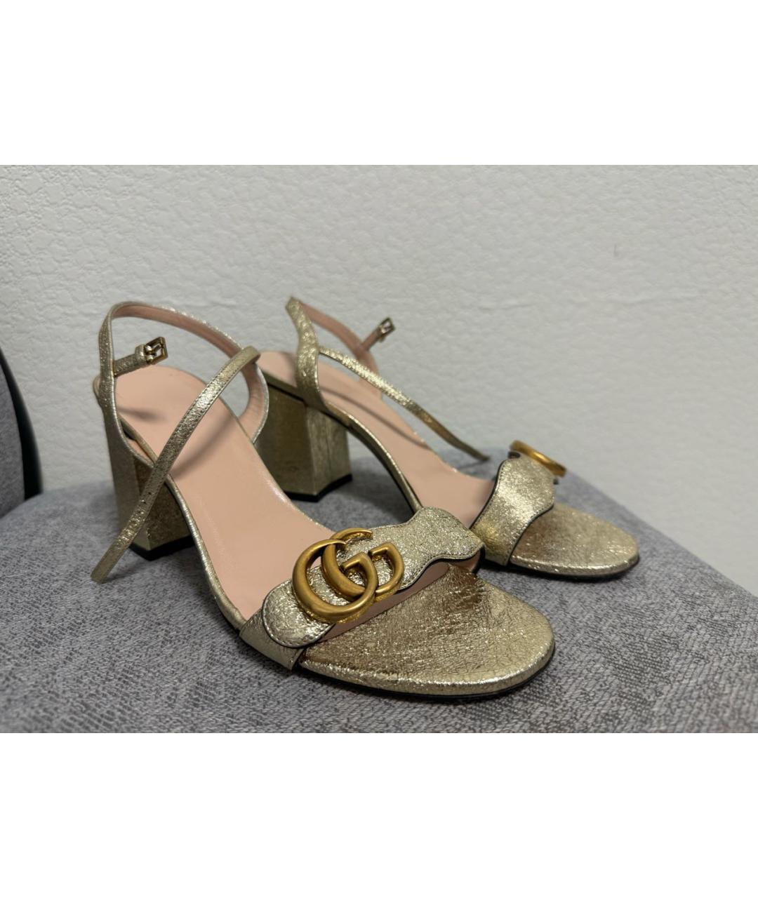 GUCCI Золотые кожаные босоножки, фото 9