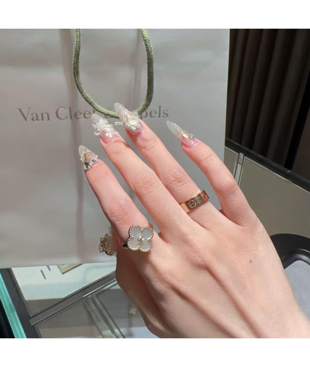VAN CLEEF & ARPELS Золотое кольцо из желтого золота, фото 4