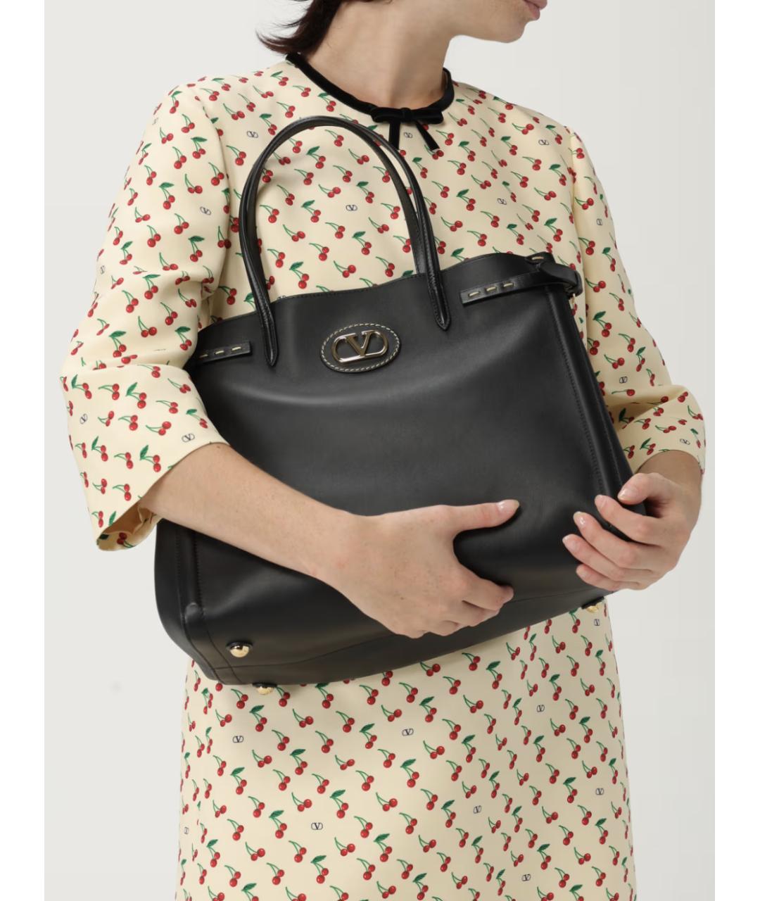 VALENTINO Черная кожаная сумка с короткими ручками, фото 2