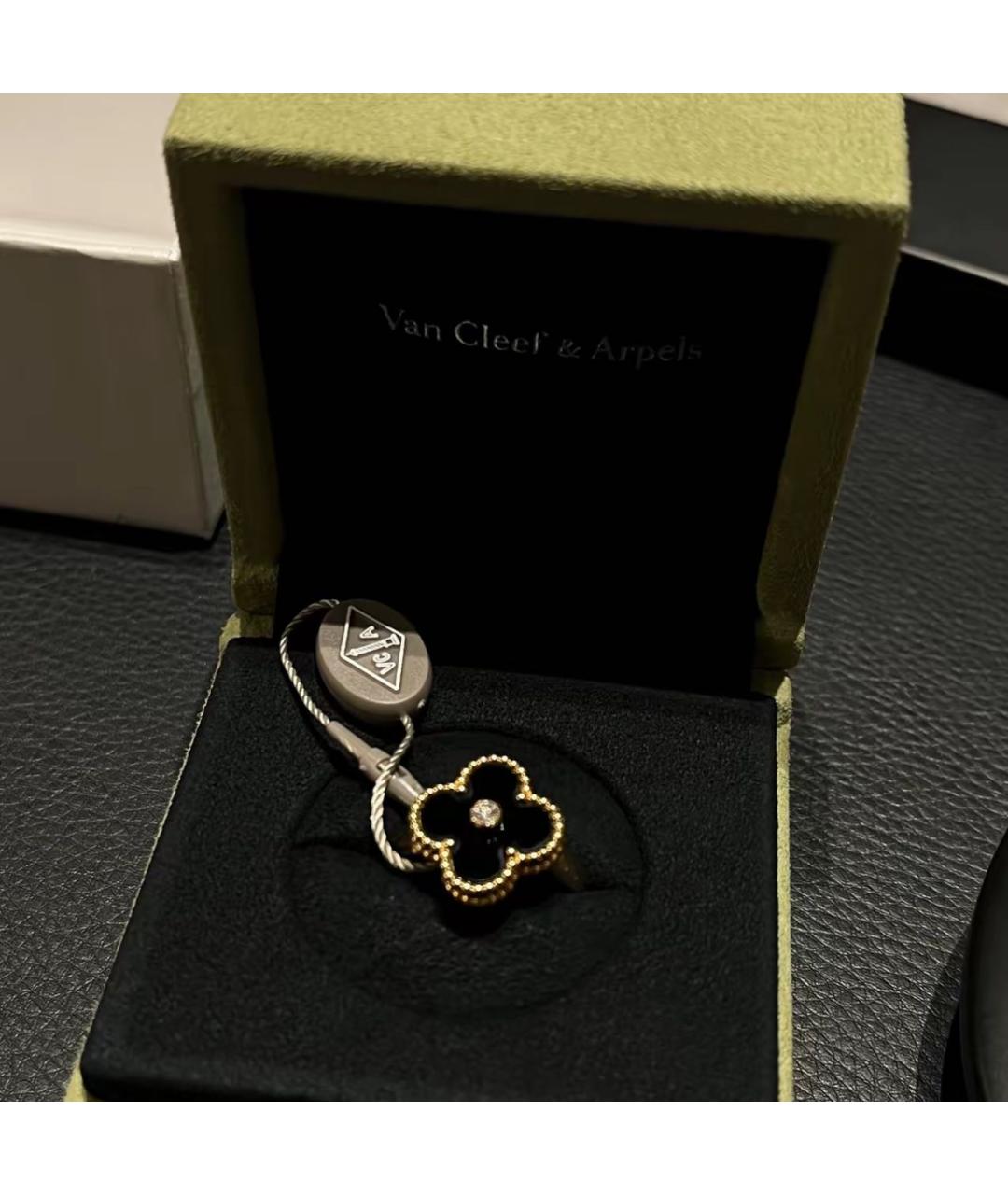 VAN CLEEF & ARPELS Черное кольцо из желтого золота, фото 7