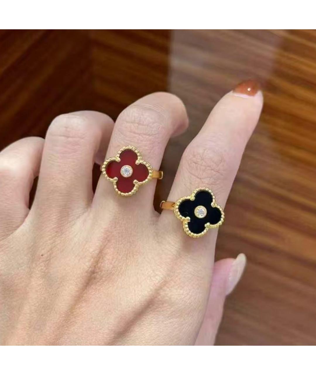 VAN CLEEF & ARPELS Черное кольцо из желтого золота, фото 4