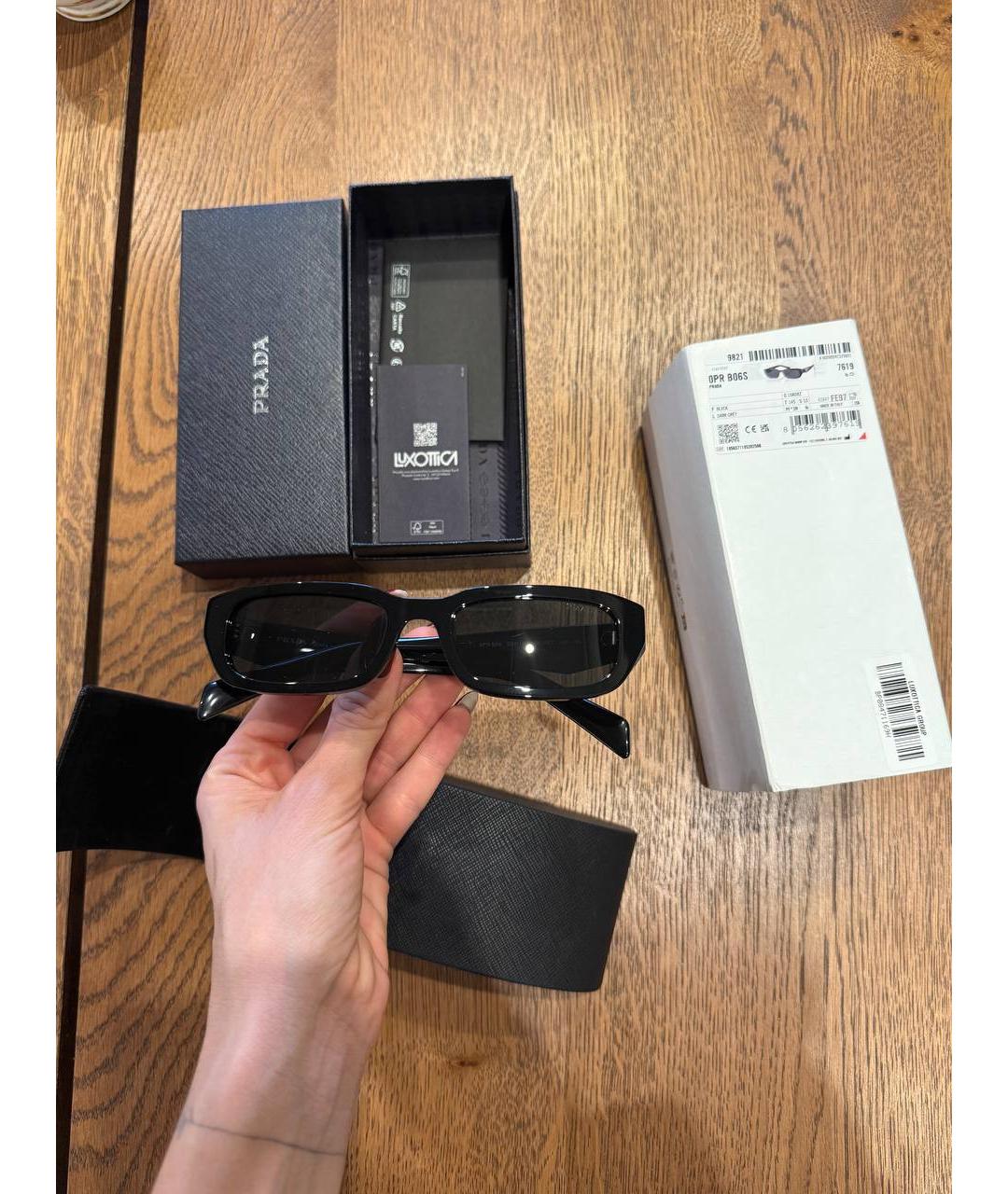 PRADA Черные пластиковые солнцезащитные очки, фото 4