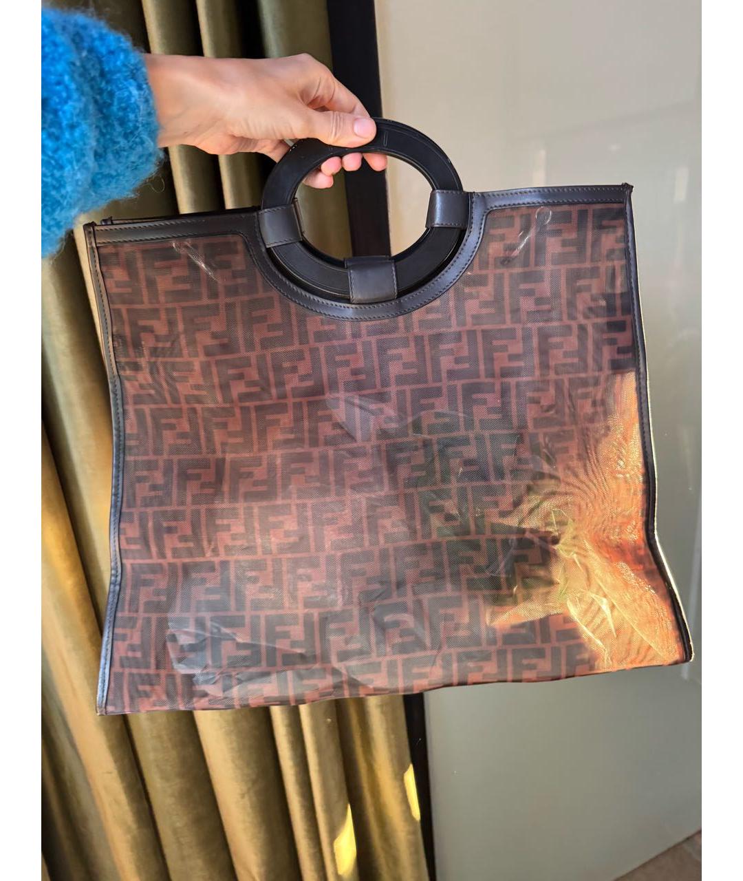 FENDI Коричневая пелетеная сумка с короткими ручками, фото 4