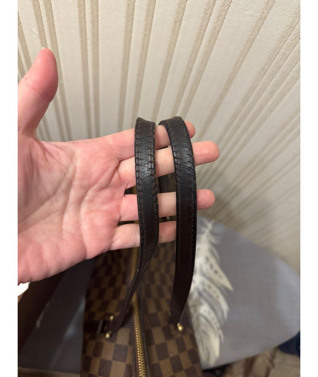 LOUIS VUITTON Коричневая кожаная сумка с короткими ручками, фото 6