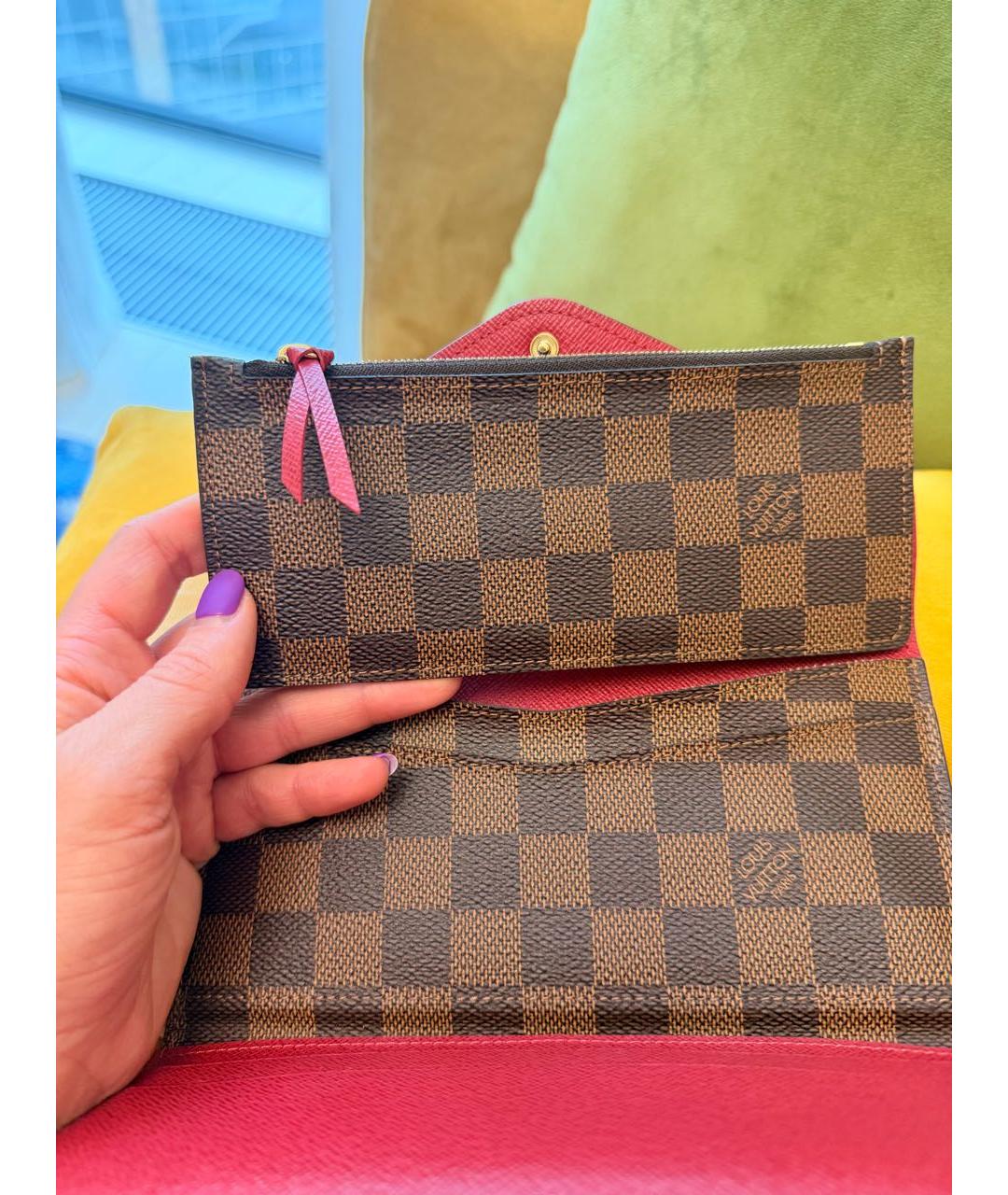 LOUIS VUITTON Коричневый кожаный кошелек, фото 4