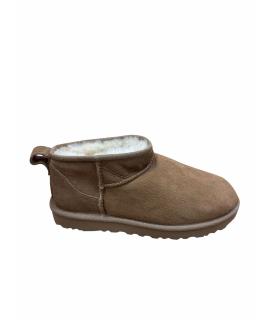 UGG AUSTRALIA Ботинки