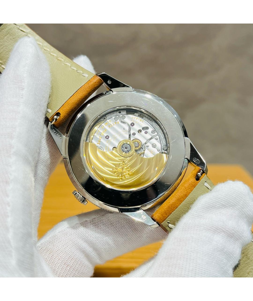 PATEK PHILIPPE Черные часы из белого золота, фото 3